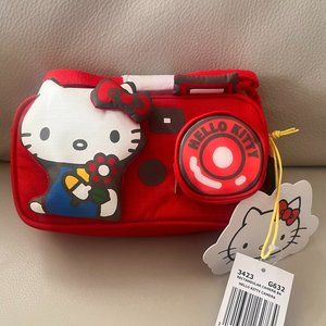 LeSportsac Hello Kitty Rectangular Camera Bag